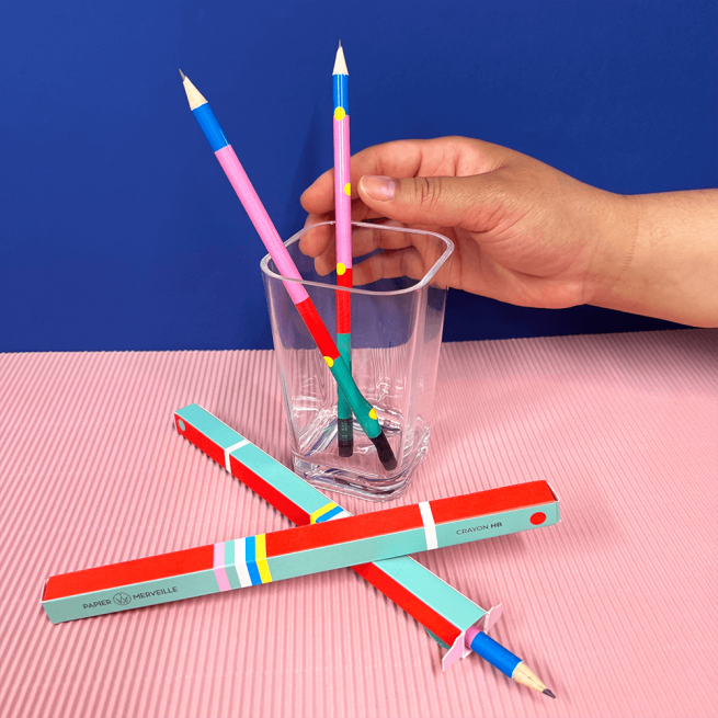 CRAYON MISS