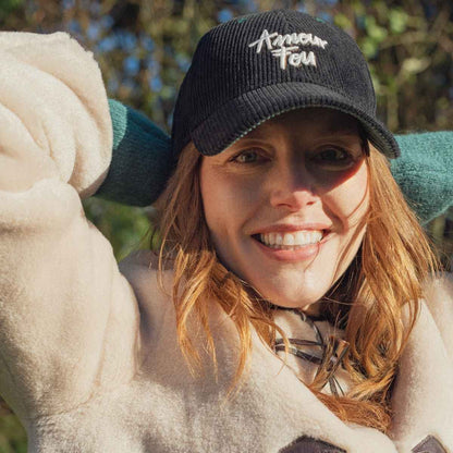Casquette Velours Noire « Amour Fou » – Chamaye