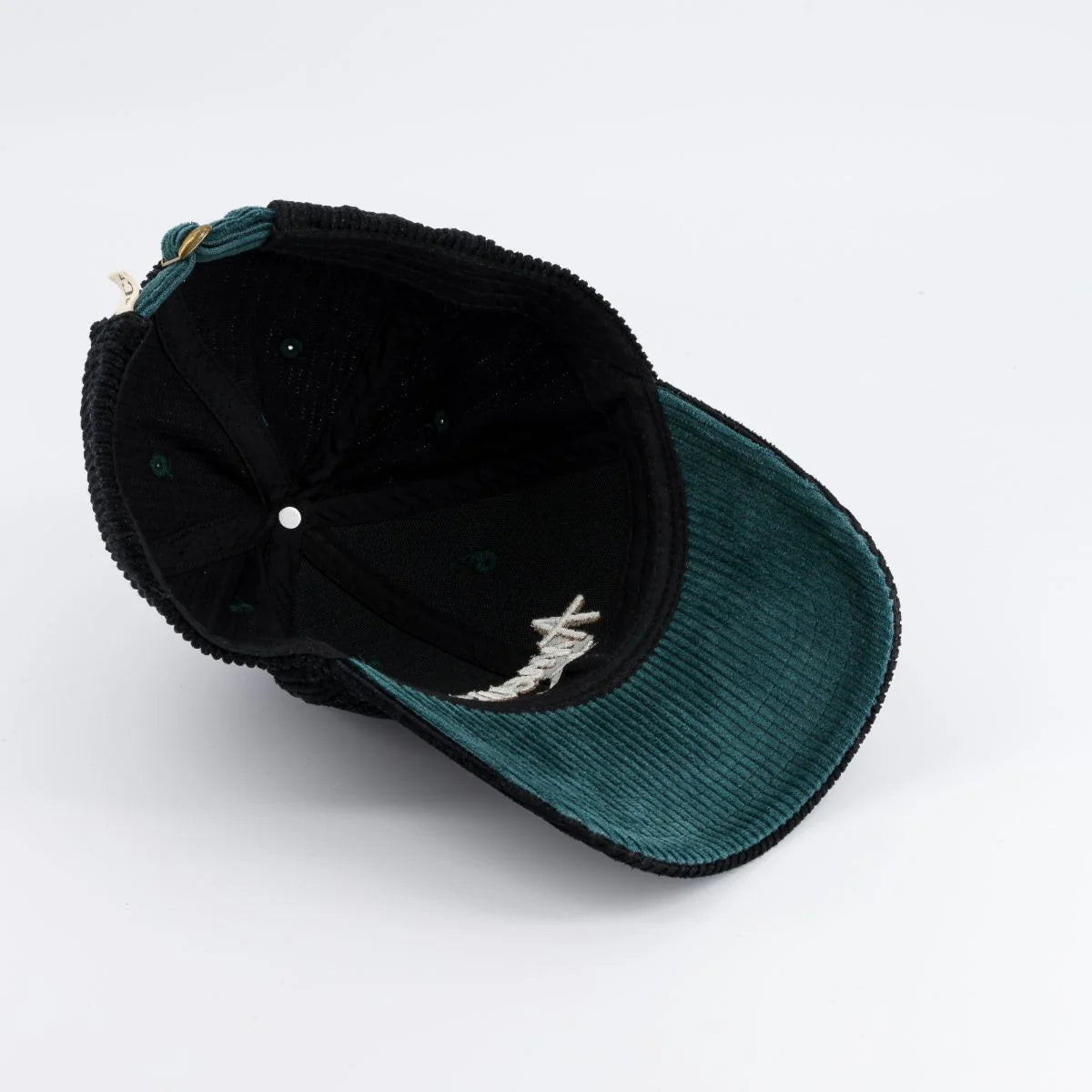 Casquette Velours Noire « Amour Fou » – Chamaye