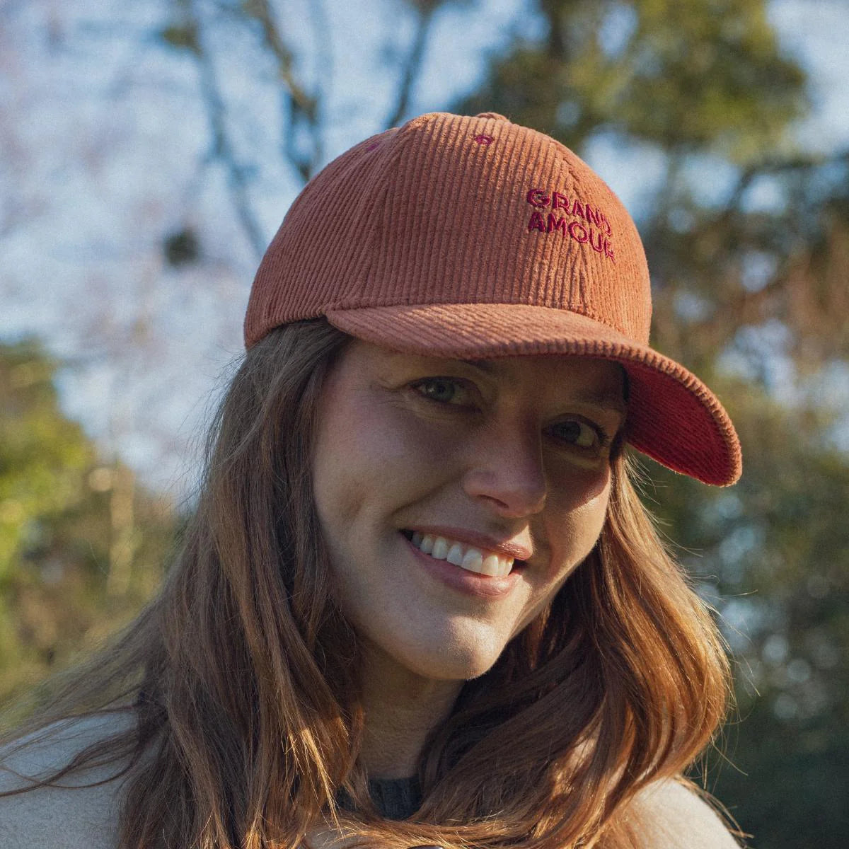 Casquette Velours Caramel « Grand Amour » – Chamaye